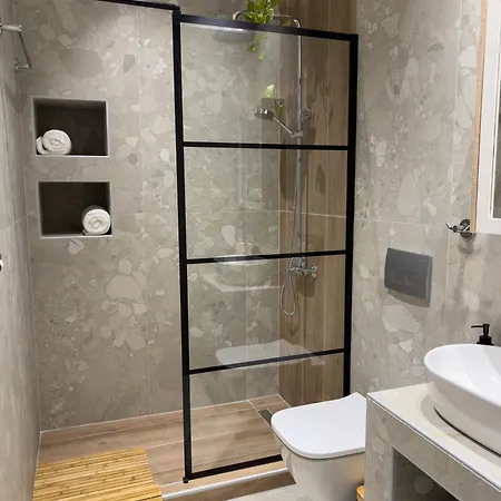 Terpsichore's House Apartment *